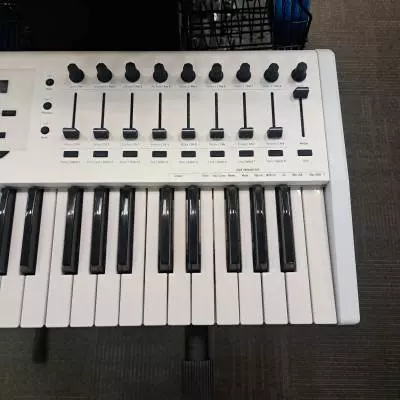 Arturia - KEYLABMKII49 WH 2